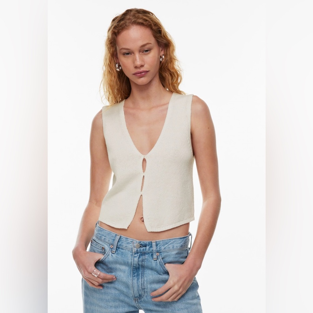 Aritzia Wilfred Basque Sweater Vest